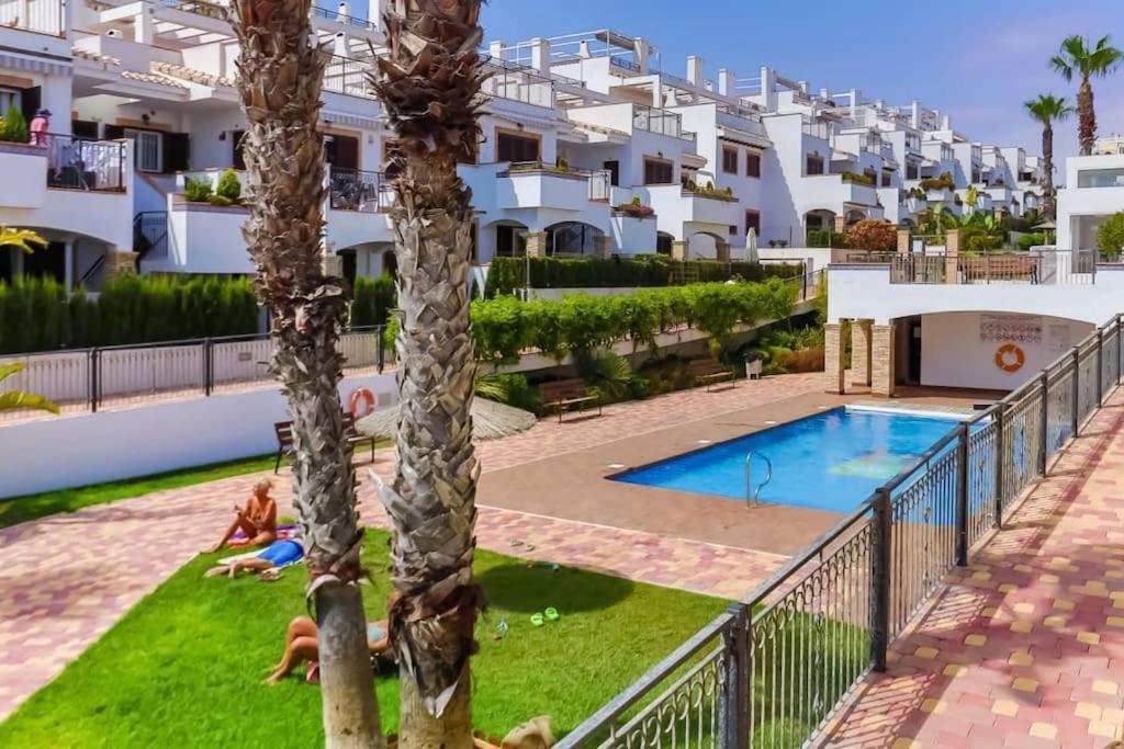 Azul Beach By La Mata Beach Торевиеха Екстериор снимка